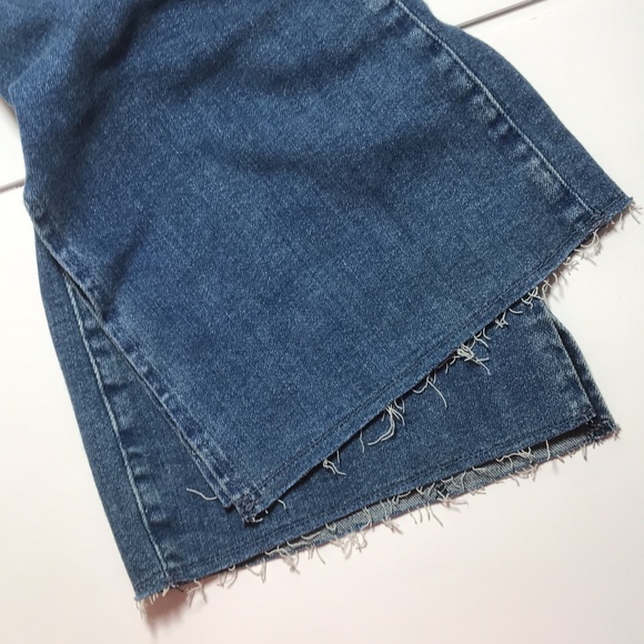 🍄 Pilcro and the Letterpress High-Rise Skinny Bootcut Medium Wash Denim. - Picture 11 of 16